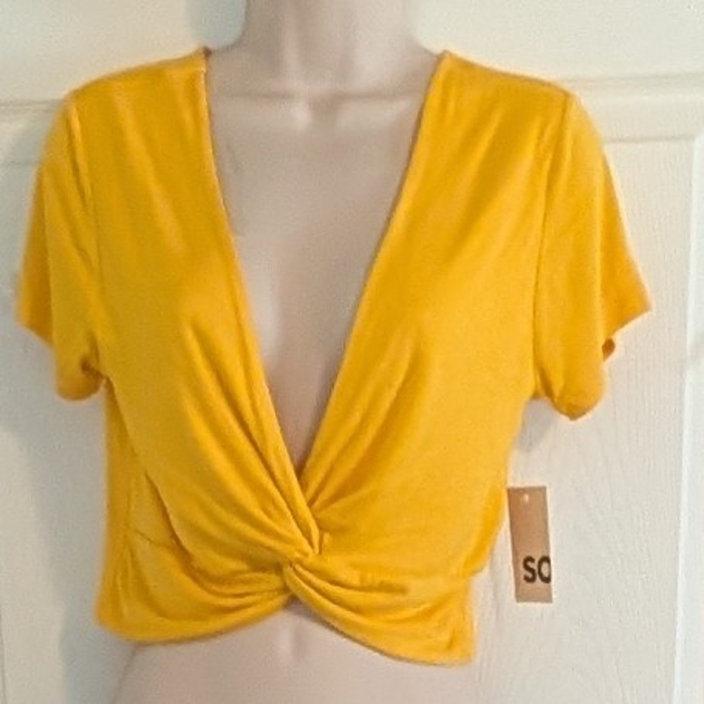 Kohl's Mustard Twist Front Crop Top